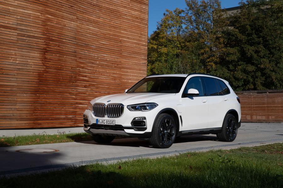  BMW X5 xDrive45e iPerformance (G05) 2019 года  (WW) (фото 45 из 102)